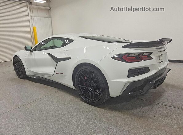 1G1YD2D33S5606558 2025 CHEVROLET CORVETTE Белый Задняя левая четверть