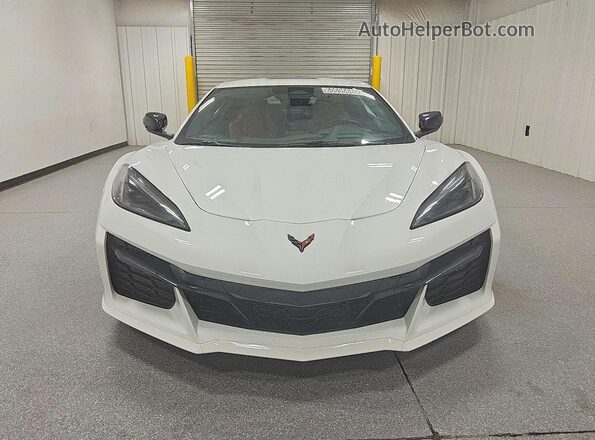 1G1YD2D33S5606558 2025 CHEVROLET CORVETTE Белый Вид спереди
