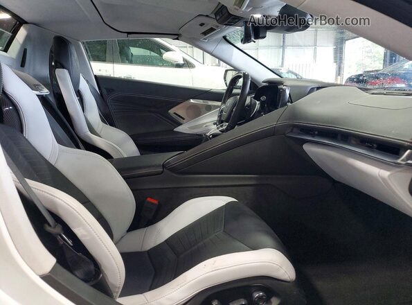 1G1YF3D33R5601175 2024 CHEVROLET CORVETTE White Widok tylnych siedzeń