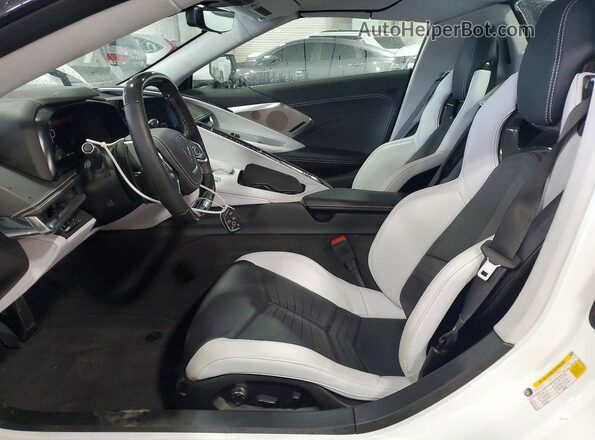 1G1YF3D33R5601175 2024 CHEVROLET CORVETTE White Widok wnętrza z przodu