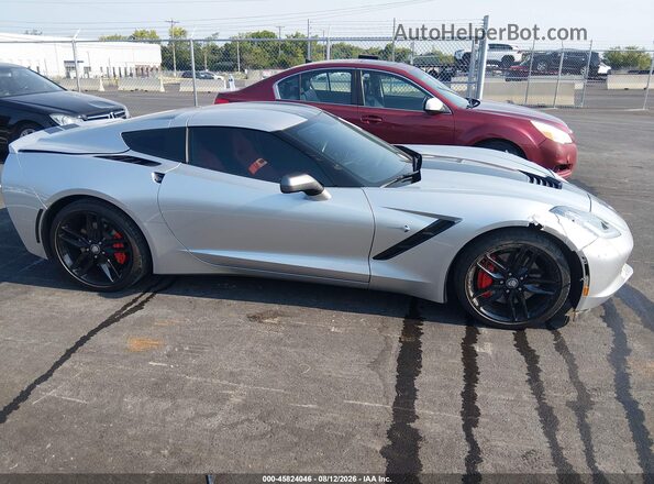 1G1YK2D7XH5117043 2017 CHEVROLET CORVETTE Серебряный Вид задней части салона