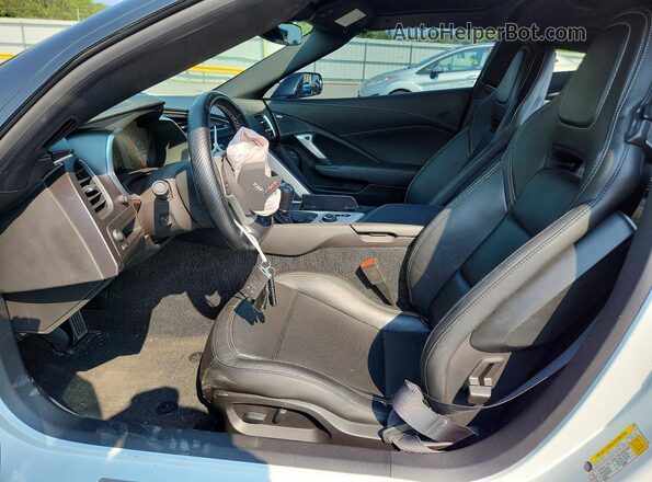 1G1YV2D75K5107759 2019 CHEVROLET CORVETTE White Widok wnętrza z przodu