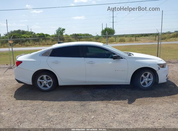 1G1ZB5ST0HF153890 2017 CHEVROLET MALIBU White Widok wnętrza z tyłu