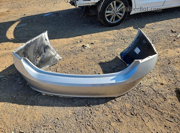 1G1ZB5ST3LF129558 2020 CHEVROLET MALIBU Silver Widok komory silnika
