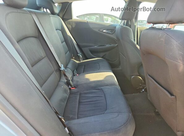 1G1ZB5ST3LF129558 2020 CHEVROLET MALIBU Silver Widok tylnych siedzeń
