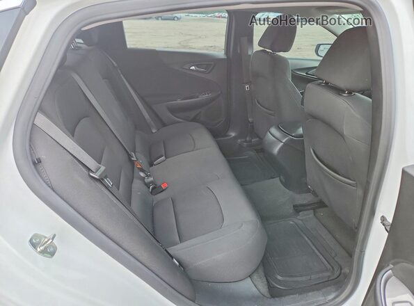 1G1ZB5ST3LF134596 2020 CHEVROLET MALIBU White Vista de los asientos traseros