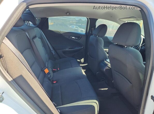 1G1ZB5ST4GF285517 2016 CHEVROLET MALIBU Белый Вид задних сидений