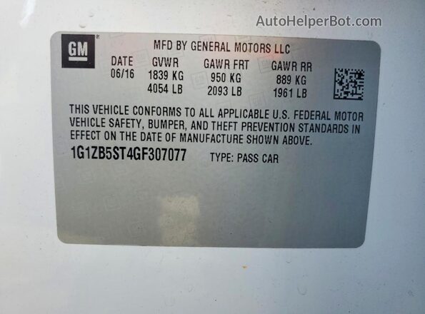 1G1ZB5ST4GF307077 2016 CHEVROLET MALIBU White Vista del compartimento del motor