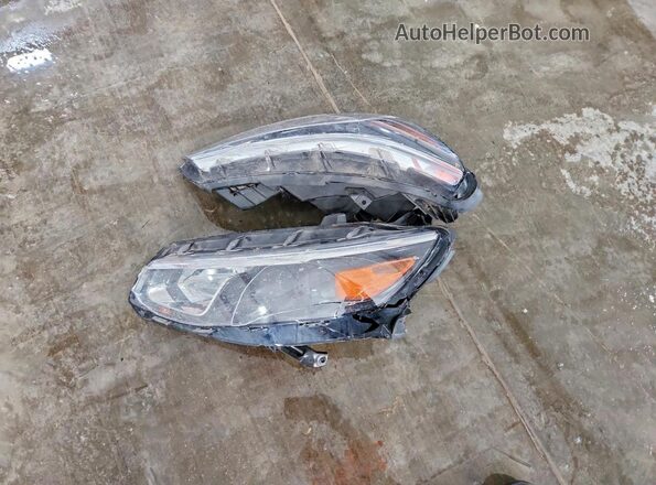 1G1ZB5ST4JF133986 2018 CHEVROLET MALIBU Синий Вид подкапотного пространства
