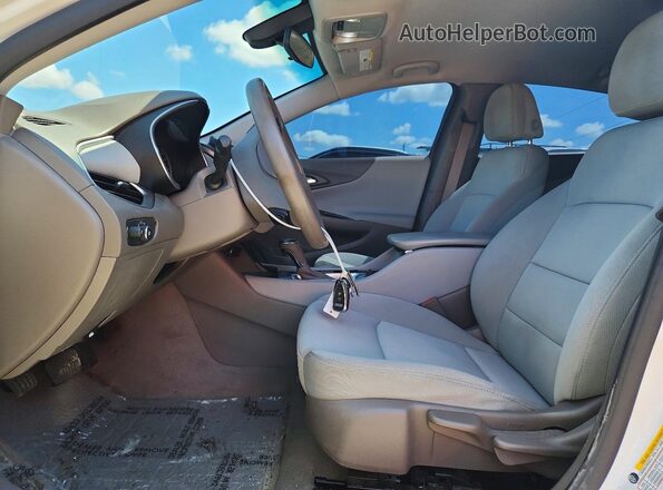 1G1ZB5ST4LF127267 2020 CHEVROLET MALIBU White Սալոնի դիմացի տեսք