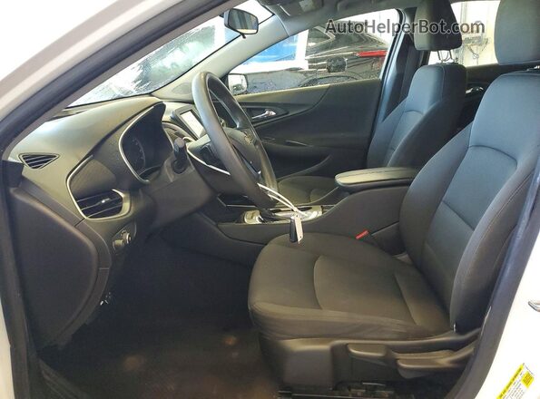 1G1ZB5ST5HF106774 2017 CHEVROLET MALIBU Белый Вид салона спереди
