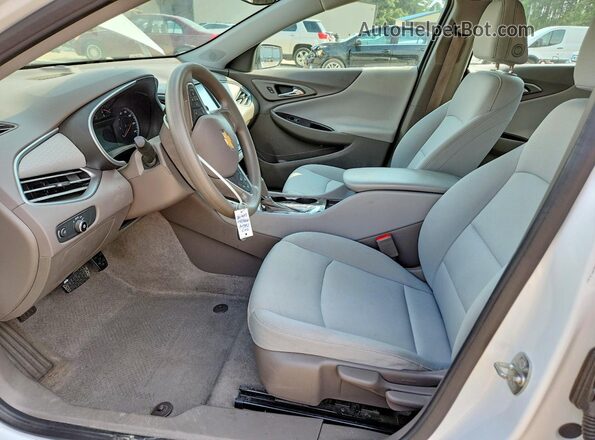 1G1ZB5ST7HF291412 2017 CHEVROLET MALIBU White Widok wnętrza z przodu