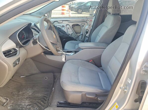 1G1ZB5ST7JF212830 2018 CHEVROLET MALIBU Silver Widok wnętrza z przodu
