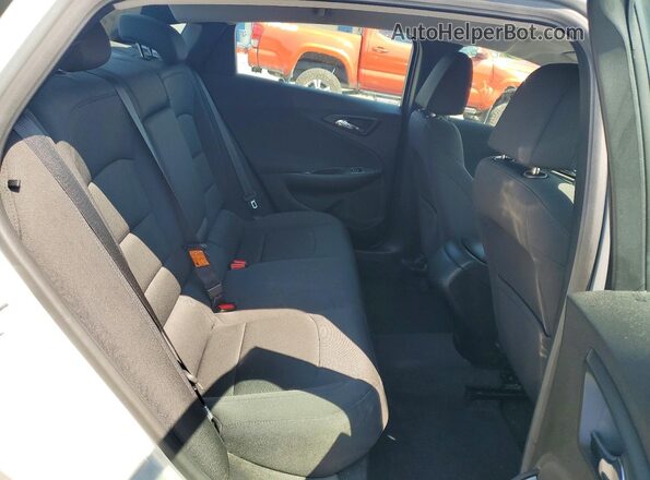 1G1ZB5ST9GF201868 2016 CHEVROLET MALIBU Silver Widok tylnych siedzeń