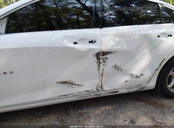 1G1ZC5ST1HF285831 2017 CHEVROLET MALIBU White Widok z przodu
