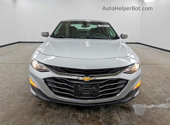 1G1ZC5ST4LF082585 2020 CHEVROLET MALIBU Серебряный Вид спереди