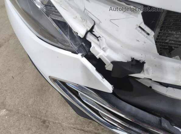 1G1ZC5ST6KF169113 2019 CHEVROLET MALIBU White 