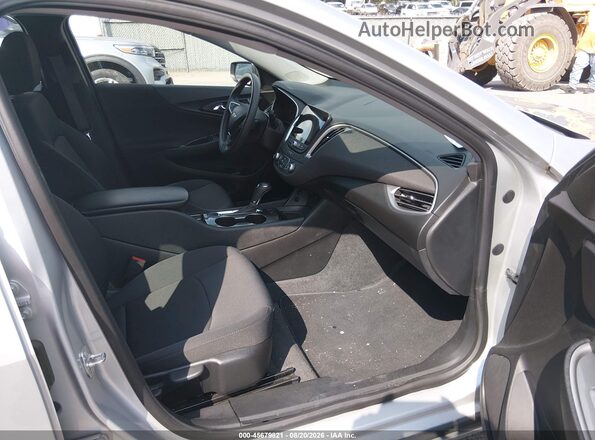 1G1ZC5STXLF000083 2020 CHEVROLET MALIBU Серебряный Вид салона спереди
