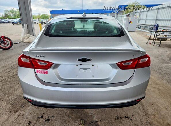 1G1ZD5ST0JF197324 2018 CHEVROLET MALIBU Silver Widok z tyłu