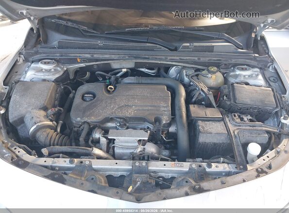 1G1ZD5ST2JF110135 2018 CHEVROLET MALIBU Серебряный Вид сзади
