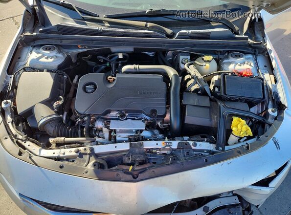 1G1ZD5ST2JF288627 2018 CHEVROLET MALIBU Silver Widok wnętrza z tyłu