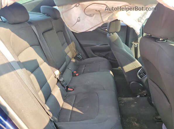 1G1ZD5ST3JF121869 2018 CHEVROLET MALIBU Blue Widok tylnych siedzeń
