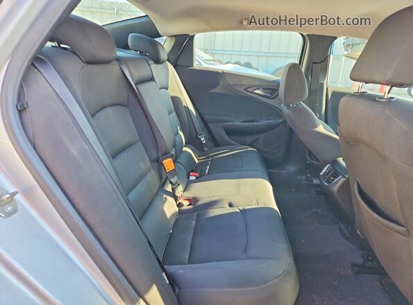 1G1ZD5ST3KF112980 2019 CHEVROLET MALIBU Silver Вид задніх сидінь