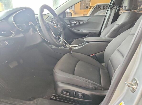 1G1ZD5ST3MF007357 2021 CHEVROLET MALIBU Silver წინა სალონის ხედი
