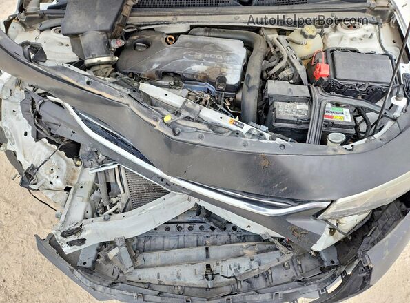 1G1ZD5ST5JF137670 2018 CHEVROLET MALIBU Белый Вид задней части салона