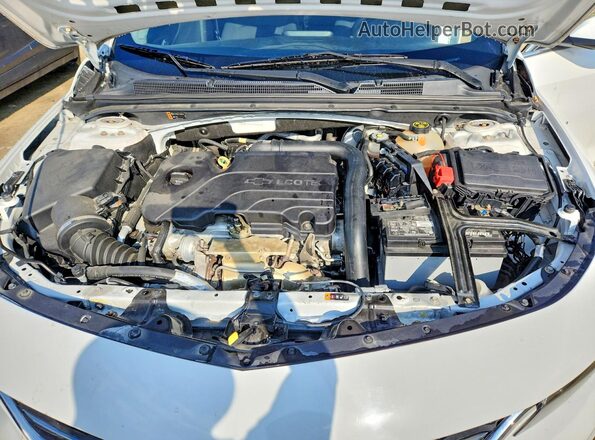 1G1ZD5ST5JF145431 2018 CHEVROLET MALIBU White Rear interior view