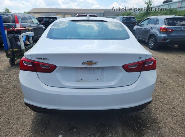 1G1ZD5ST5JF205014 2018 CHEVROLET MALIBU White Widok z tyłu