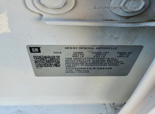 1G1ZD5ST6JF194346 2018 CHEVROLET MALIBU Белый Вид подкапотного пространства
