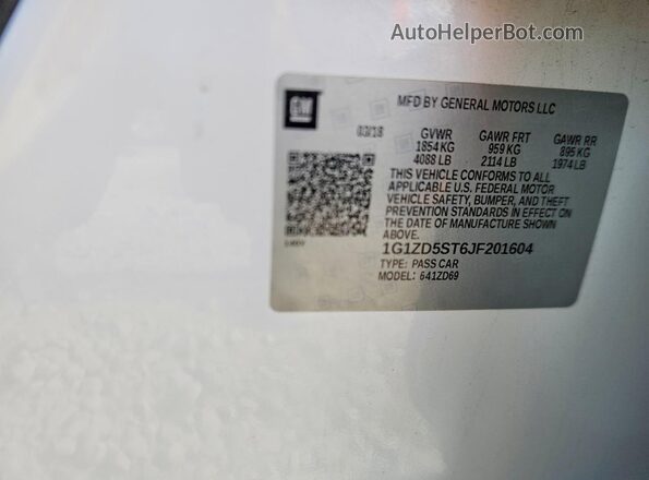 1G1ZD5ST6JF201604 2018 CHEVROLET MALIBU White Vista del compartimento del motor