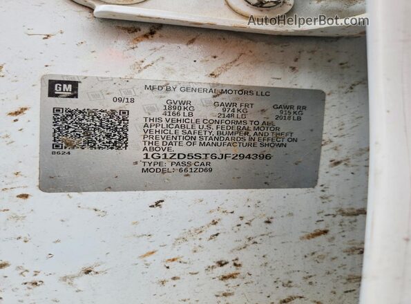 1G1ZD5ST6JF294396 2018 CHEVROLET MALIBU Белый Вид подкапотного пространства