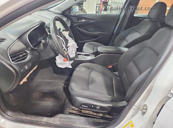 1G1ZD5ST6KF112536 2019 CHEVROLET MALIBU Белый Вид салона спереди