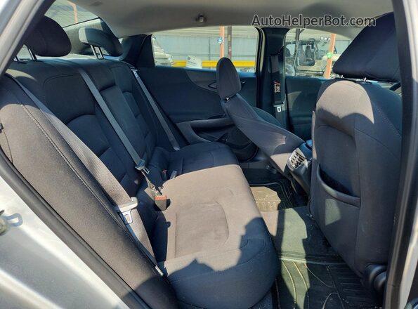 1G1ZD5ST7LF038657 2020 CHEVROLET MALIBU Silver Widok tylnych siedzeń