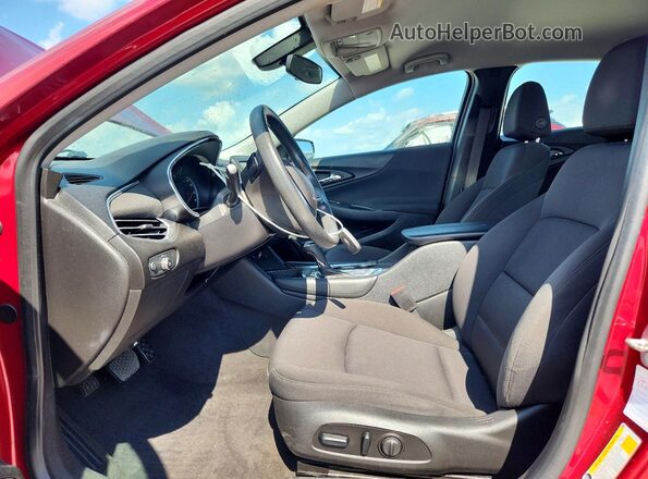 1G1ZD5ST8JF145682 2018 CHEVROLET MALIBU Красный Вид салона спереди