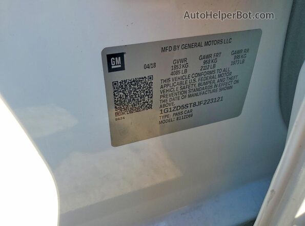 1G1ZD5ST8JF223121 2018 CHEVROLET MALIBU Белый Вид подкапотного пространства