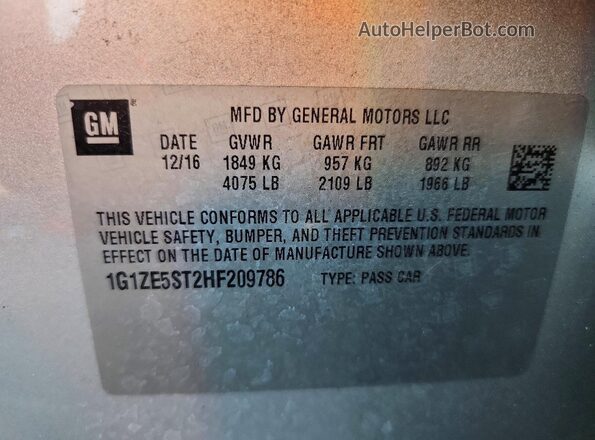 1G1ZE5ST2HF209786 2017 CHEVROLET MALIBU Silver Widok komory silnika