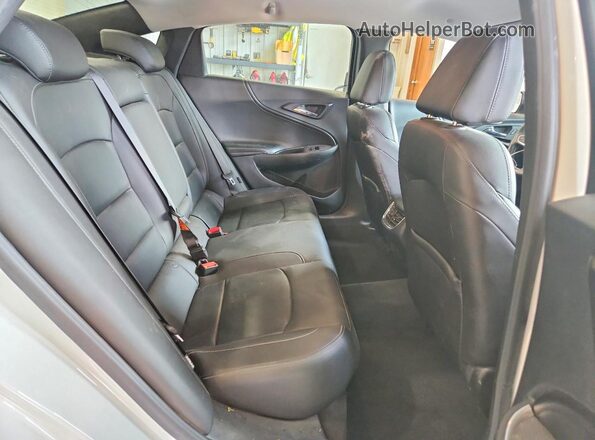 1G1ZE5ST4HF138901 2017 CHEVROLET MALIBU White Вид задніх сидінь