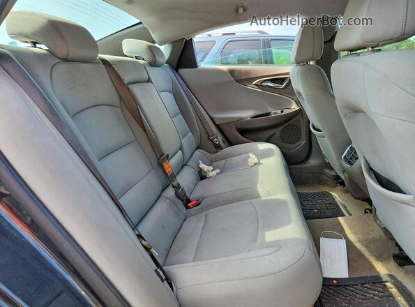 1G1ZE5ST6HF106869 2017 CHEVROLET MALIBU Gray Հետևի նստատեղերի տեսք