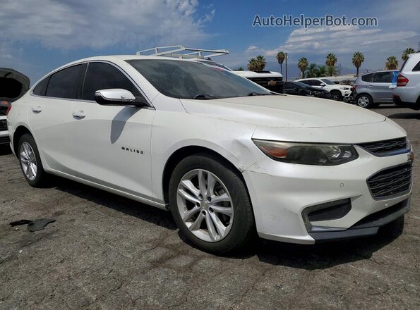 1G1ZE5ST7HF211582 2017 CHEVROLET MALIBU Белый Передняя правая четверть