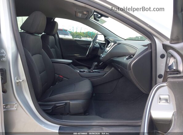 1G1ZE5ST8GF171043 2016 CHEVROLET MALIBU Silver Front interior view