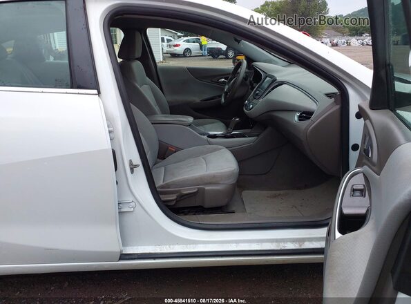 1G1ZE5STXGF290602 2016 CHEVROLET MALIBU Белый Вид салона спереди