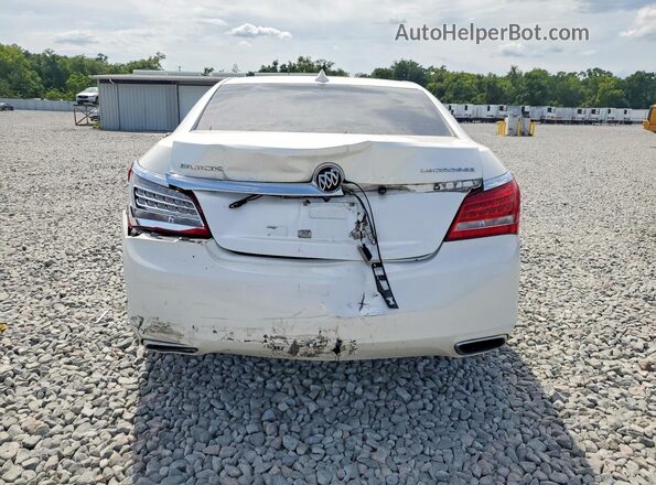 1G4GA5G35GF142999 2016 BUICK LACROSSE White Հետևի տեսք