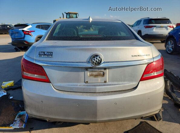 1G4GD5G36GF157809 2016 BUICK LACROSSE Silver Widok z tyłu