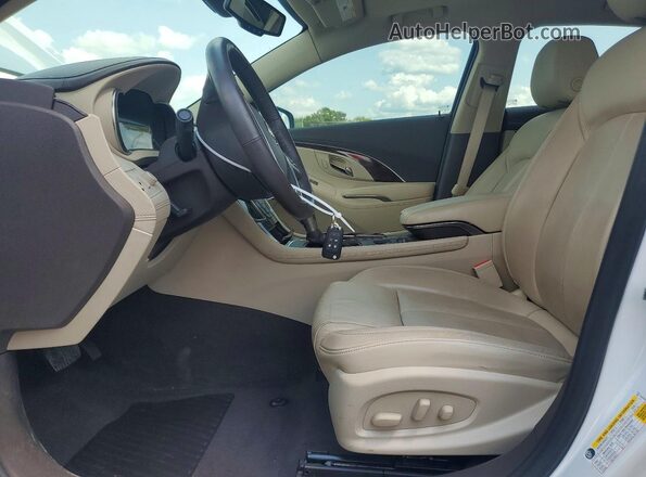 1G4GD5G37GF208945 2016 BUICK LACROSSE White Vista interior delantera