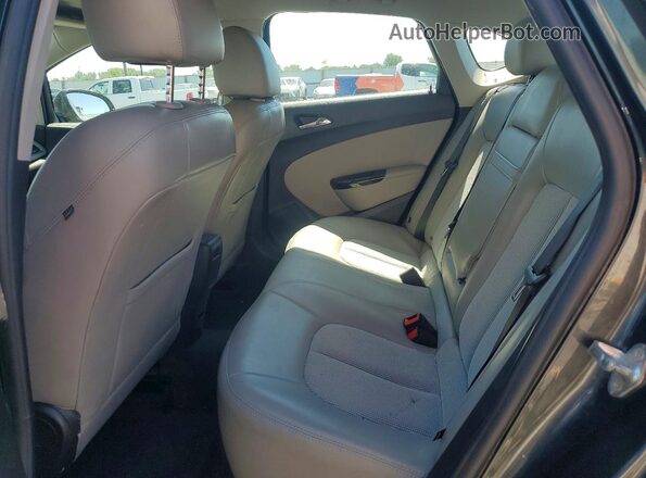 1G4PR5SK3H4102327 2017 BUICK VERANO Charcoal Widok tylnych siedzeń