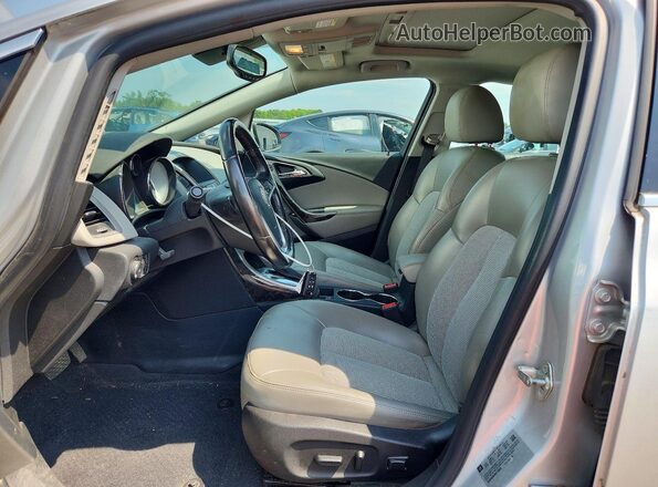 1G4PR5SK3H4106605 2017 BUICK VERANO Silver წინა სალონის ხედი