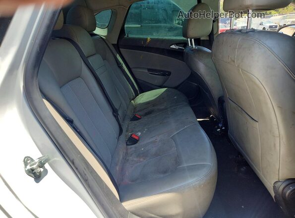 1G4PR5SK5G4156193 2016 BUICK VERANO White Widok tylnych siedzeń